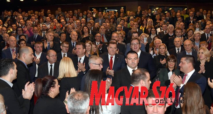 Az ünnepség a Szerb Nemzeti Színházban folytatódott (Ótos András felvétele)