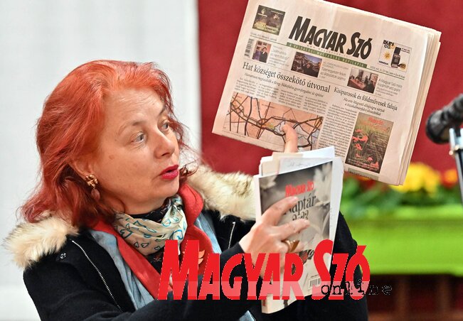 Címlapon a vendéglátó, virágzó település (Ótos András felvétele) Címlapon a vendéglátó, virágzó település (Ótos András felvétele)