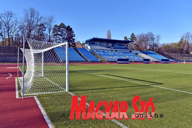 Hamarosan nemzetközi mérkőzéseket is láthatnak a város polgárai a felújított stadionban (Fotó: Gergely Árpád) Hamarosan nemzetközi mérkőzéseket is láthatnak a város polgárai a felújított stadionban (Fotó: Gergely Árpád)