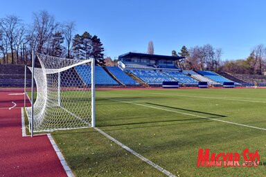 Hamarosan nemzetközi mérkőzéseket is láthatnak a város polgárai a felújított stadionban (Fotó: Gergely Árpád)