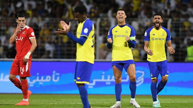 Ronaldo négyszer ünnepelhetett gólt Mekkában (Fotó: sport.detik.com) Ronaldo négyszer ünnepelhetett gólt Mekkában (Fotó: sport.detik.com)