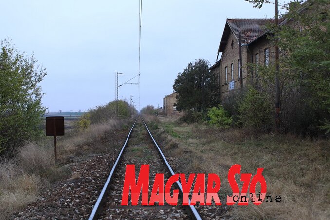 Csengettyűs helyett ismét Kishegyesen fognak megállni a vonatok, ha a vasút igazgatósága betartja ígéretét (Lakatos János felvétele)