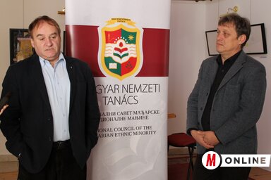 Csuka Pál és Perpauer Attila a Zentai Alkotóházban megtartott sajtótájékoztatón (Szabó Nóra felvétele)