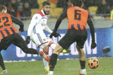 Fekir (középen) továbblőtte a Lyont (Fotó: Beta/AP)
