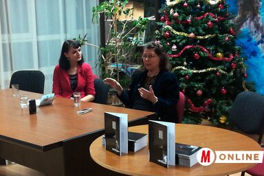 Bíró Tímea és Ladik Katalin (Benedek Miklós felvétele)