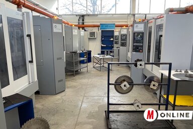 A faipari szerszámok élezésére alkalmas öt CNC-gép vásárlását a Prosperitati Alapítvány támogatta (Ótos András felvétele)