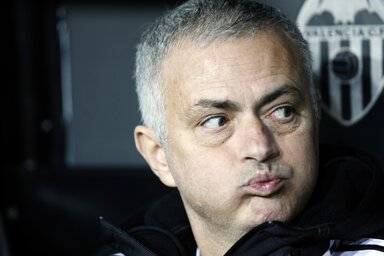 Mourinho vasárnap este már sejthette sorsát (Fotó: Beta/AP)