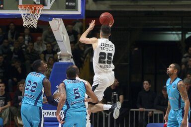 Rade Zagorac 18 ponttal vezette a Partizant (Fotó: Beta)