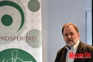Nagy Imre: Ma már online történik a pályázás, tehát csupán a kezdet volt nehéz (Ótos András felvétele)