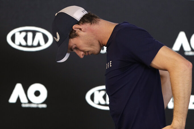 Andy Murray érthetően szomorúan hagyta el a melbourne-i sajtókonferenciát (Fotó: Beta/AP)