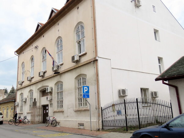 Kevesebben fordulnak meg a hivatalban (Fotó: Kecskés István) Kevesebben fordulnak meg a hivatalban (Fotó: Kecskés István)