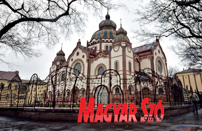 A szecesszió magyar változatának gyöngyszeme: a szabadkai Zsinagóga (Fotó: Gergely Árpád) A szecesszió magyar változatának gyöngyszeme: a szabadkai Zsinagóga (Fotó: Gergely Árpád)
