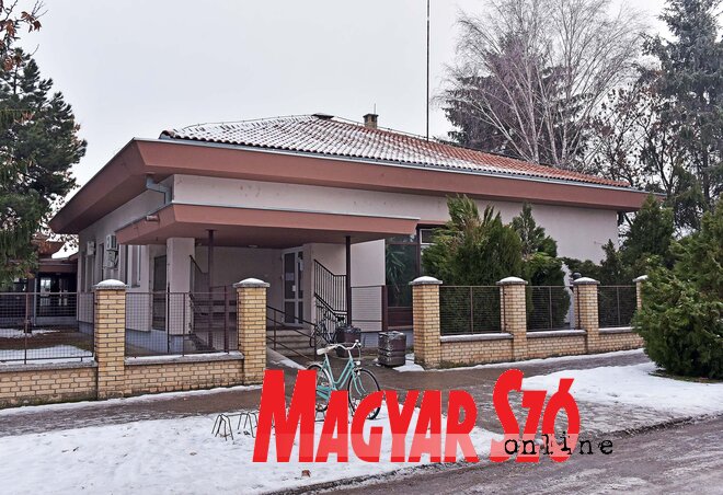 Maradt a délutáni mentőszolgálat és az éjjeli orvosi ügyeletet (Fotó: Gergely Árpád) Maradt a délutáni mentőszolgálat és az éjjeli orvosi ügyeletet (Fotó: Gergely Árpád)