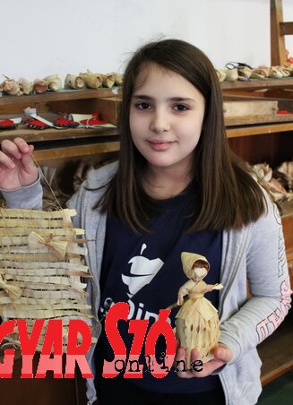 Szloboda Anna megmutatta kézműves alkotásait (Fotó: Szabó Nóra) Szloboda Anna megmutatta kézműves alkotásait (Fotó: Szabó Nóra)