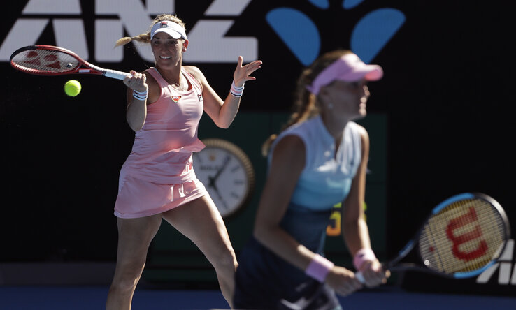 Babos Tímea és Kristina Mladenović (Fotó: Beta/AP) Babos Tímea és Kristina Mladenović (Fotó: Beta/AP)