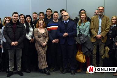 Az ifjúsági szervezetek képviselői politikusaink társaságában (Ótos András felvétele)