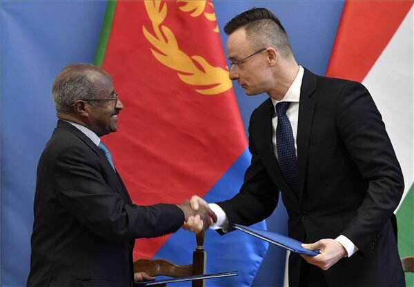 Szijjártó Péter és Oszman Szaleh Mohammed eritreai külügyminiszter (Fotó: MTI)