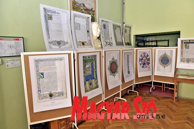 A pannókon Mátyás Corvinái láthatóak (Fotó: Gergely Árpád) A pannókon Mátyás Corvinái láthatóak (Fotó: Gergely Árpád)
