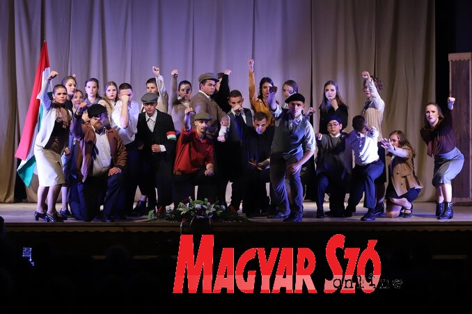 A művelődési egyesület 56-os tematikus műsora (Fotó: Lakatos János)