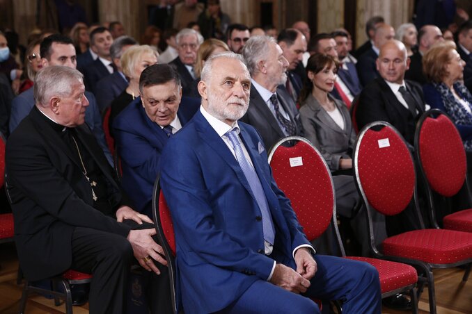 Stanislav Hočevar, Milovan Bojić és Lazar Ristovski (Fotó: Beta) Stanislav Hočevar, Milovan Bojić és Lazar Ristovski (Fotó: Beta)