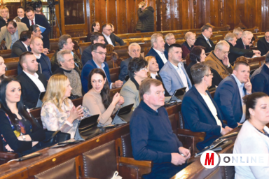 A képviselők ötvenegy napirendi pontot vitattak meg (Gergely Árpád felvétele)