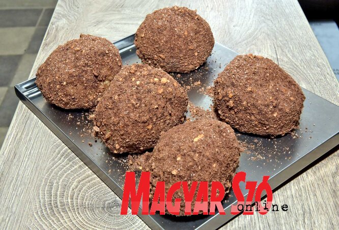 Igazi hagyományos recept alapján készültek(Gergely Árpád felvétele) Igazi hagyományos recept alapján készültek(Gergely Árpád felvétele)