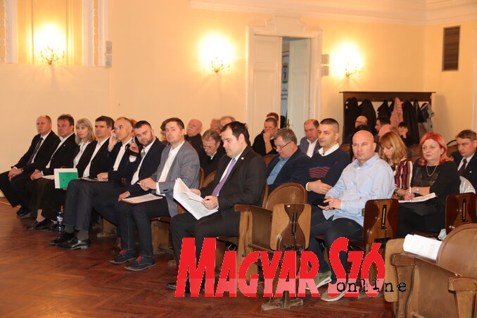 A legnagyobb vitát a vízművek megbízott igazgatójának kinevezése váltotta ki (Puskás Károly felvétele) A legnagyobb vitát a vízművek megbízott igazgatójának kinevezése váltotta ki (Puskás Károly felvétele)