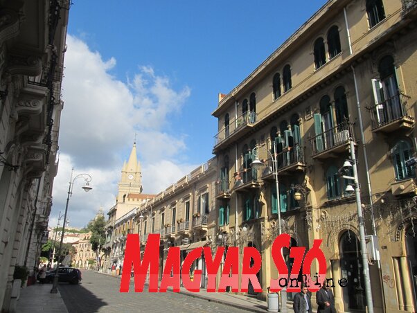 Messina száz évvel a földrengés után Messina száz évvel a földrengés után