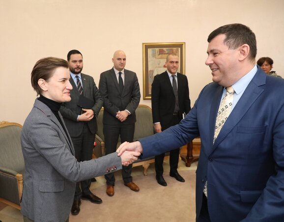 Ana Brnabić és Dr. Pintér Attila (Fotó: Beta) Ana Brnabić és Dr. Pintér Attila (Fotó: Beta)