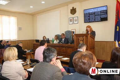 A Juhász Erzsébet Könyvtár múlt évi tevékenységéről Penovác Náray Éva igazgatónő számolt be (Kazinczy Paszterkó Diana felvétele)