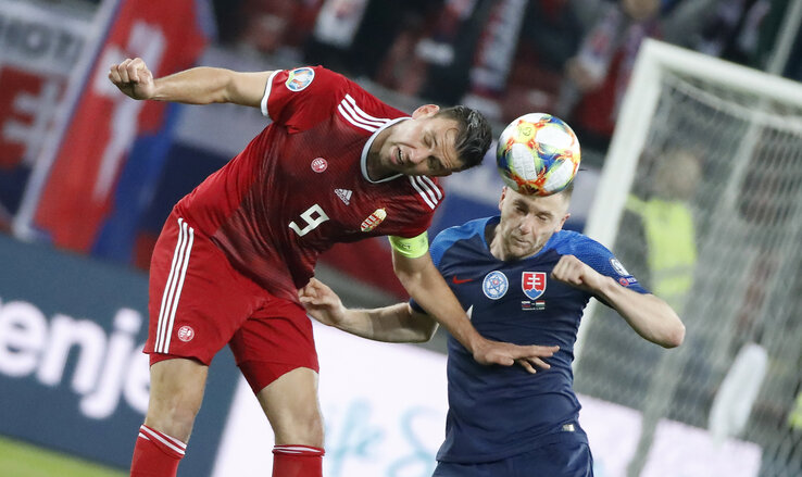 Szalai Ádám a pályán küzdött, a meccs után panaszkodott (Fotó: MTI)