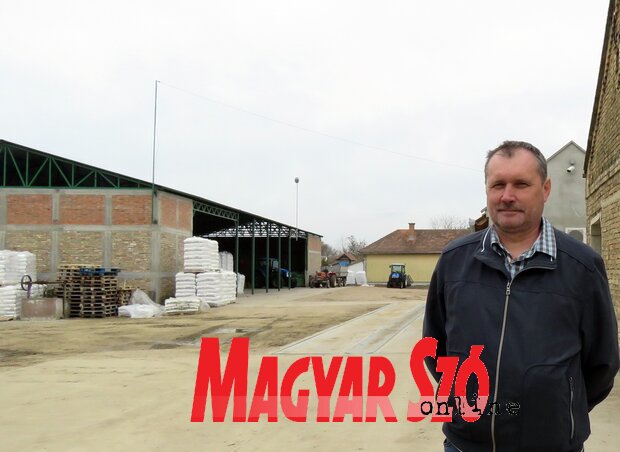 Csúcs Csaba: Nem könnyű ma vállalkozást működtetni (Fotó: Kecskés István) Csúcs Csaba: Nem könnyű ma vállalkozást működtetni (Fotó: Kecskés István)
