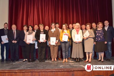 A szövetség új tagszervezeti képviselői és a munkaelnökség (Fotó: Gergely József)