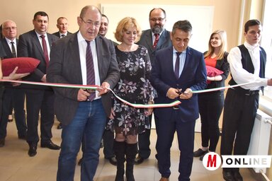 Az új épületrészt Potápi Árpád János és Pásztor István adta át rendeltetésének(Gergely József felvétele)