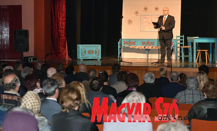 Magyar színjátszóink találkozóját Hajnal Jenő nyitotta meg Magyar színjátszóink találkozóját Hajnal Jenő nyitotta meg