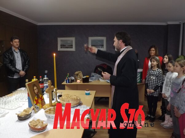 Ünnepség a Csáki Lajos iskolában (Szabó Anikó felvétele)