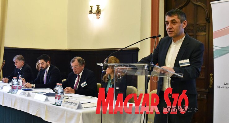 Potápi Árpád János: A fogyatkozás megállítása elsődleges cél (Ótos András felvétele) Potápi Árpád János: A fogyatkozás megállítása elsődleges cél (Ótos András felvétele)