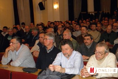 Adán telt ház előtt mutatták be a kereskedőházat (Csincsik Zsolt felvétele)
