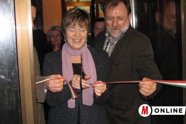 Nagy érdeklődés mellett nyitották meg az irodát (Fotó: Kecskés István)