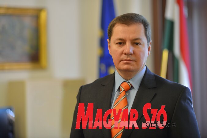 Dr. Babity János főkonzul (Molnár Edvárd felvétele) Dr. Babity János főkonzul (Molnár Edvárd felvétele)