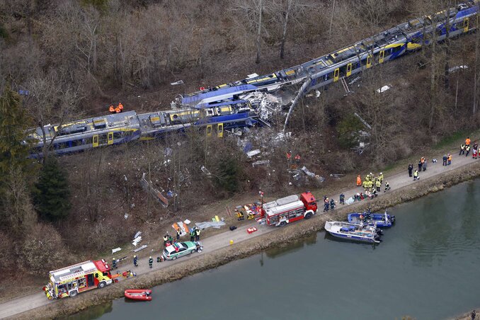 Emberi mulasztás miatt történt az egy héttel ezelőtti bajorországi vonatbaleset (Fotó: Beta/AP)