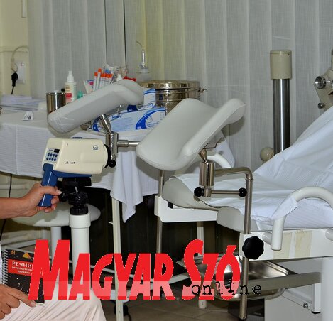 Az ingyenes méhnyakrákszűrésen a megkérdezett nőknek csupán a 10-15 százaléka jelenik meg (Dávid Csilla felvétele) Az ingyenes méhnyakrákszűrésen a megkérdezett nőknek csupán a 10-15 százaléka jelenik meg (Dávid Csilla felvétele)