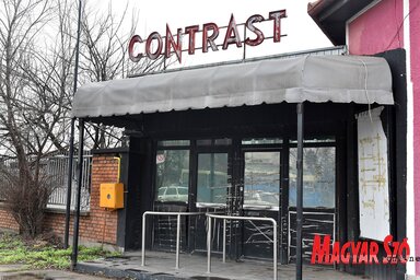 A Contrast 15 évig illegális objektumban működött, a nyomozás és a bírósági tárgyalások során ezt egyszer sem említették meg. Az épület a 2012. április 1-jén, hajnalban bekövetkezett, hat fiatal életét követelő tragédia óta zárva van (Ótos András felvétele)