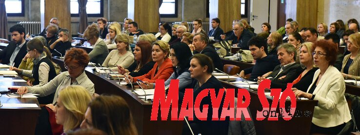 Nagy érdeklődés övezte a tanácskozást Nagy érdeklődés övezte a tanácskozást