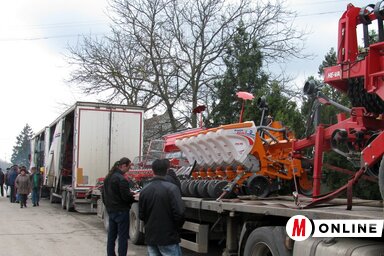 Mezőgazdasági gépeket is bemutattak (Fotó: Kecskés István)