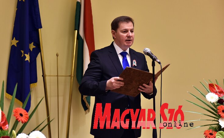 Dr. Babity János, Magyarország szabadkai főkonzulja felolvasta Orbán Viktor miniszterelnök ünnepi üzenetét (Ótos András felvétele)