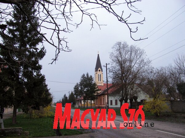 Ürményháza napjainkban (Fotó: Kecskés István) Ürményháza napjainkban (Fotó: Kecskés István)