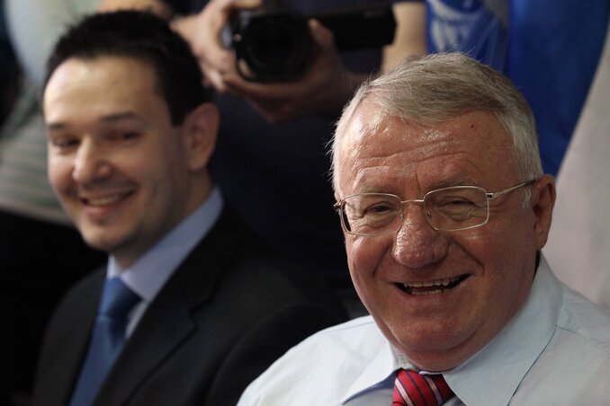 Šešelj az ítélethirdetést követően megtartott sajtótájékoztatón (Beta/Milan OBRADOVIĆ)