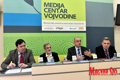 Nem a profitot hajszolja, mégis a legnézettebb – ez jellemzi ma az SZRTV-t – A képen a tanácskozás részvevői (Fotó: Ótos András)