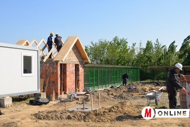 Végéhez közeledik az építkezés (Fotó: Fekete J. József)